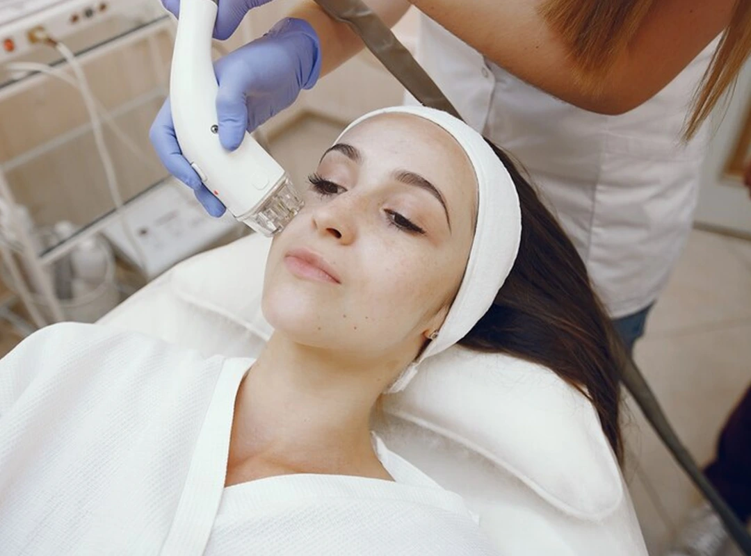 Hydra Facial